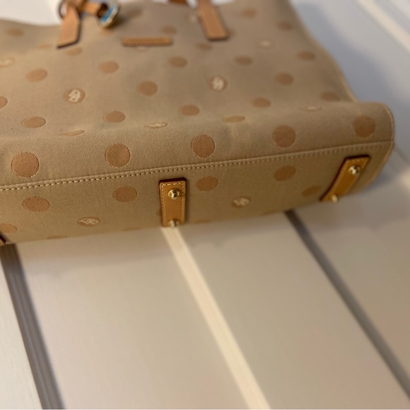 Beige Dooney & Bourke tote bag - Picture 4 of 6